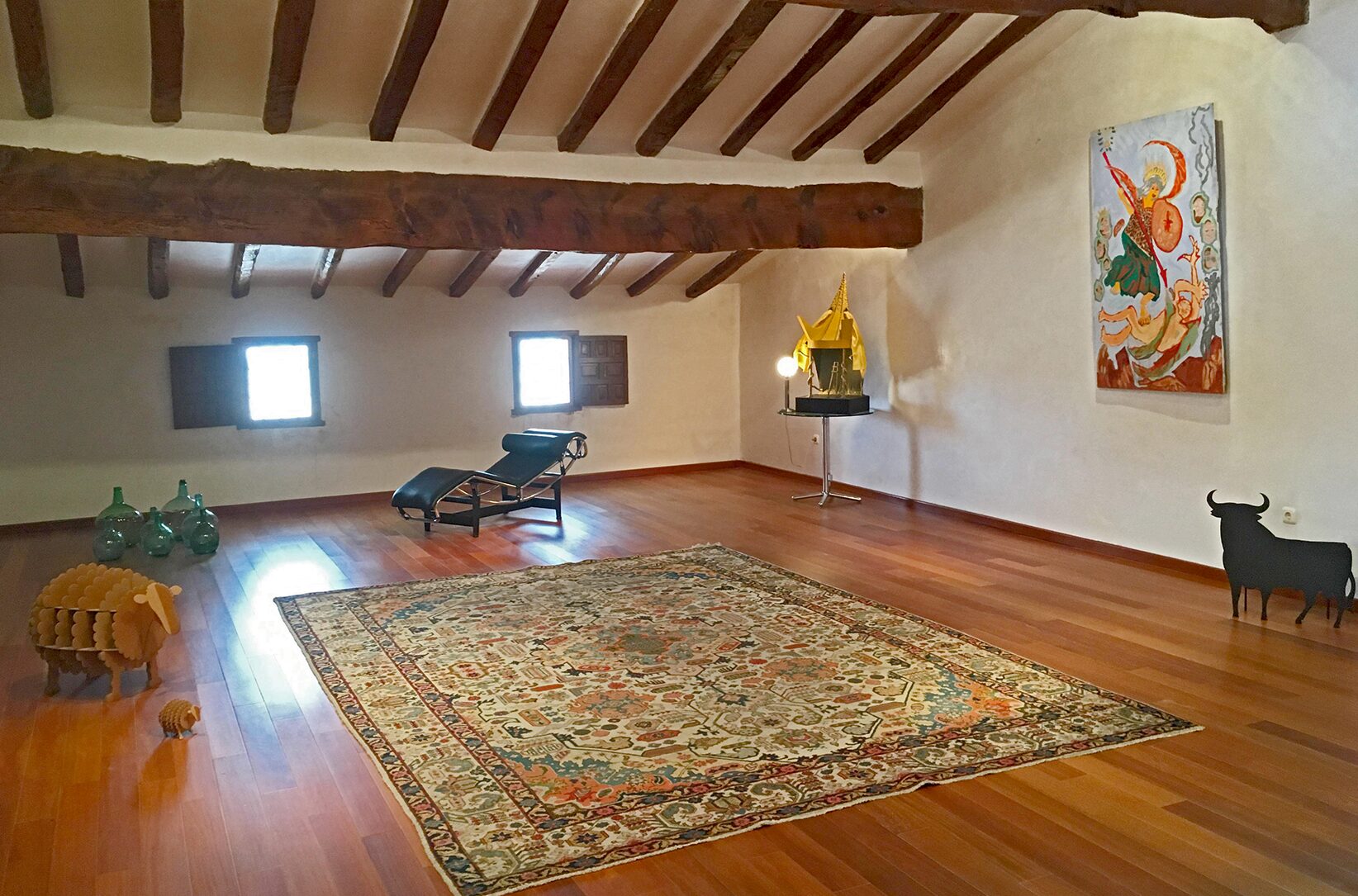 la sala de estar de la casa del pino